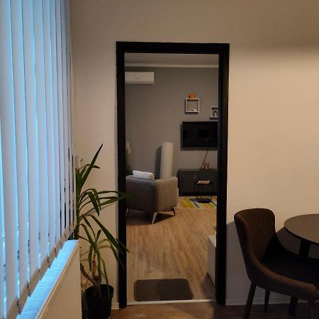 Appartement Pe-Ki Apartman Pétfürdő à Várpalota Extérieur photo